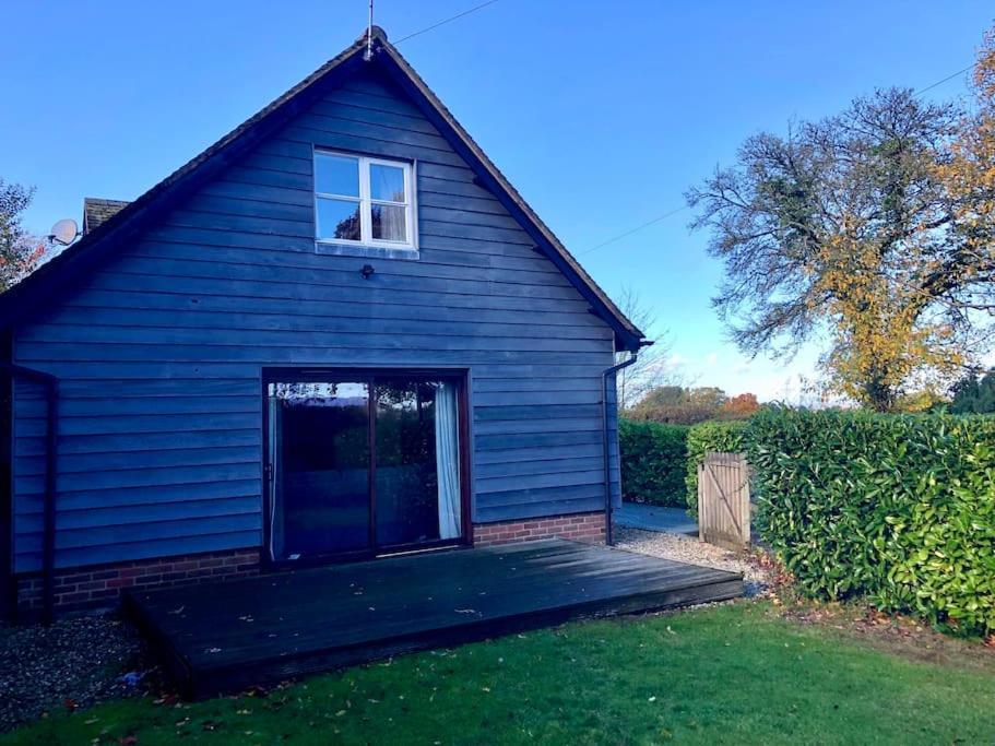 Converted Countryside Barn Inkpen Exterior photo